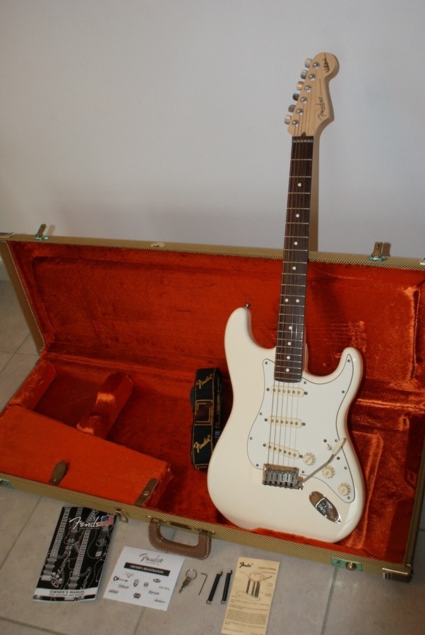 Guitare électrique solid body Fender Jeff Beck olympic white à vendre